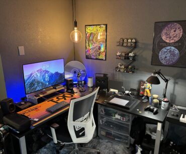 Just got this new desk mat.