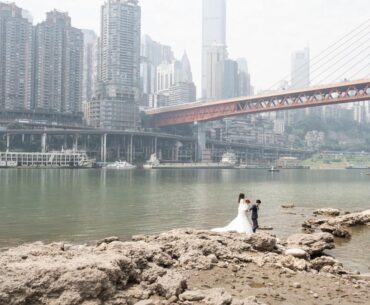 Wedding along the Yangtze River in Chongqing, China