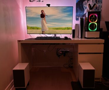 Not super fancy but i enjoy my setup a lot