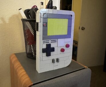 Built a Lego version of a Gameboy.