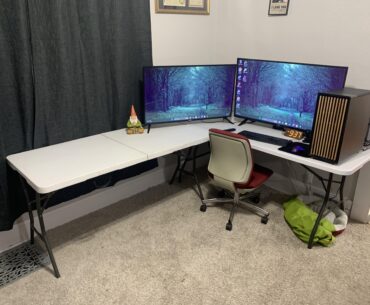 My dual monitor L shaped battle station!
