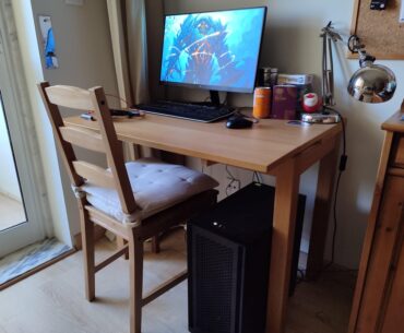 Besides changing the table and the chair what would you change?(g203 and mech keyb not in the pics)