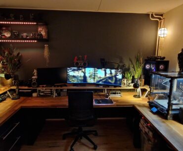 reject minimalism, embrace megadesk
