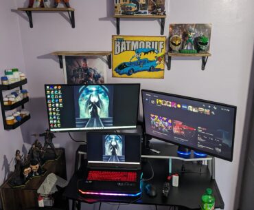 My average battlestation! It's my little gaming center.