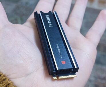 Didn't know these things were this tiny? NVME 980 Pro from Samsung, is this a legit one?