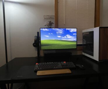 Average setup. Slightly average cable management