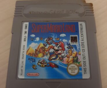 Behold the first game I ever played. This has been in my collection for 20 years (I played it for the first time 35 years ago. Ouch!!!) An absolutely charming adventure with one of the funnest soundtracks ever. Small wonder I fell in love with the medium