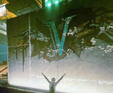 V-posing