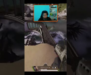 How it feels to get third party in FPS games #apexlegends #apex #shorts #apexlegendsclips