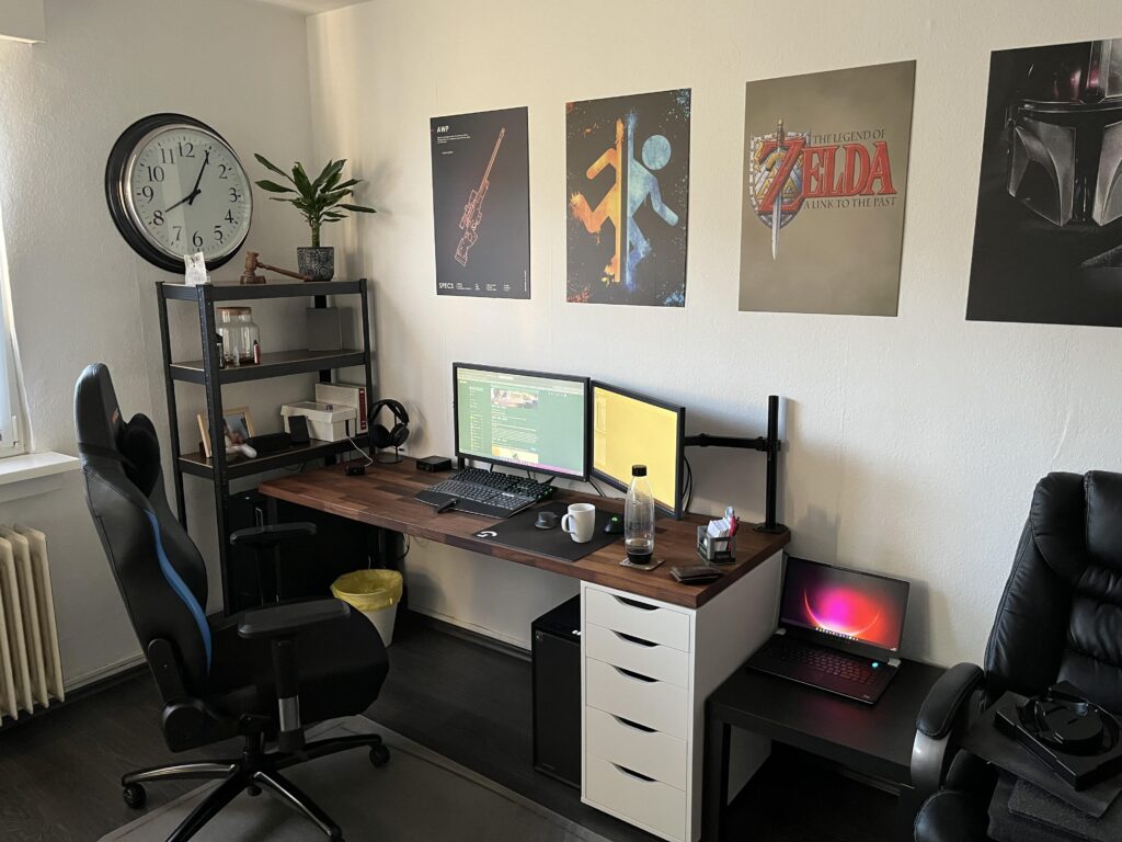 I setup my new Battlestation(Homeoffice mode rn) a few days ago. What do you think?