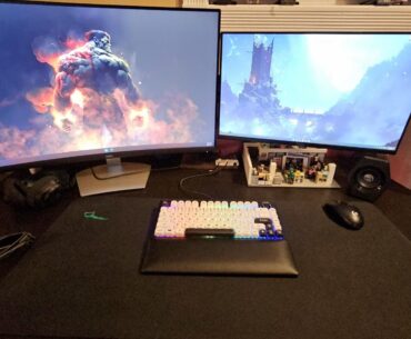 Should I center the smaller Monitor more