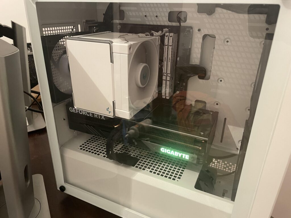 I refuse to pay 150€ for a white gpu