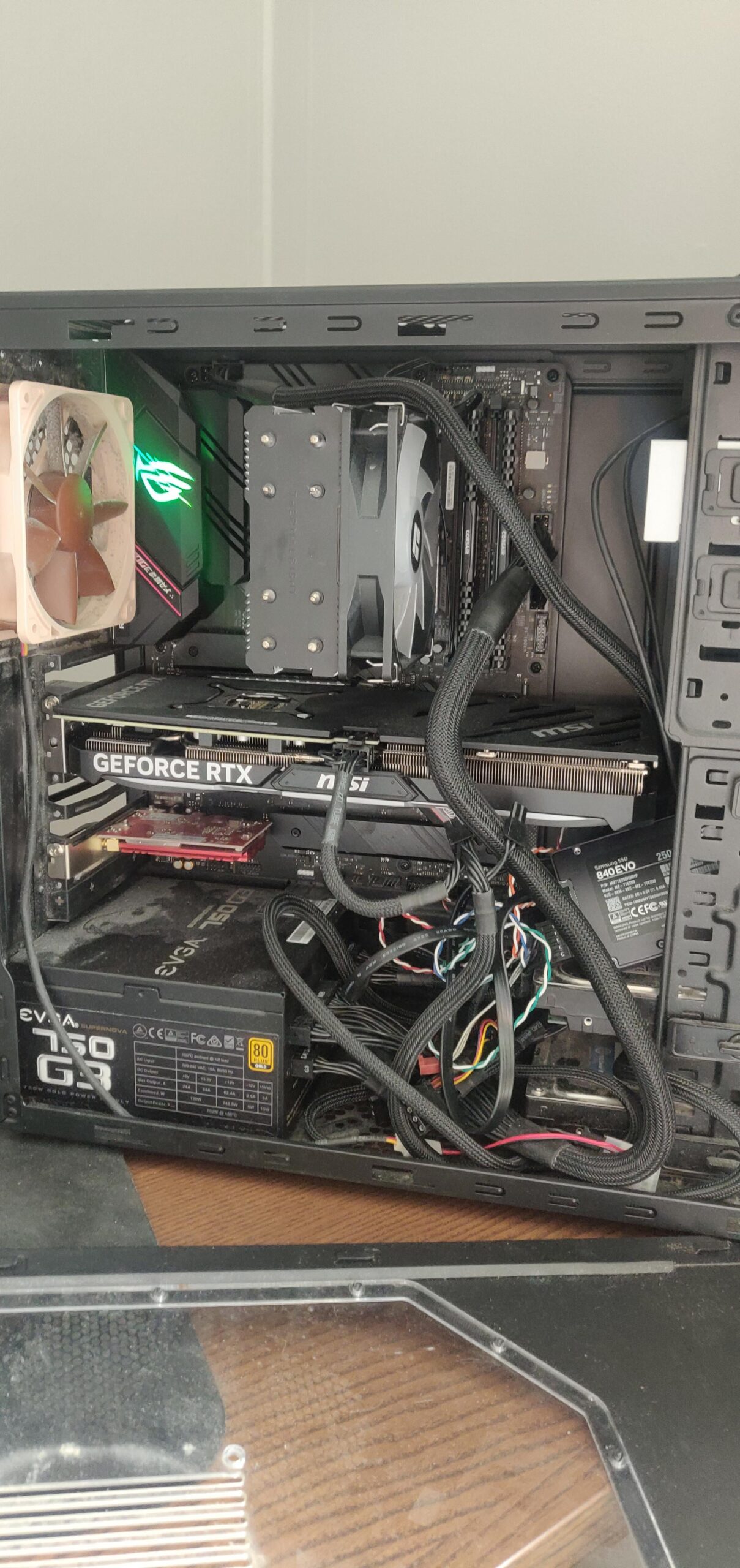 Repping the normal-looking computers Repping the normal-looking computers