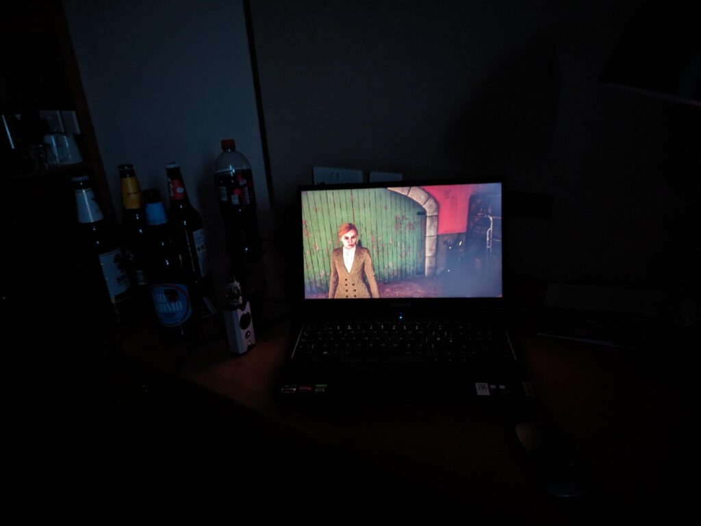I'm playing alone in the dark, alone in the dark
