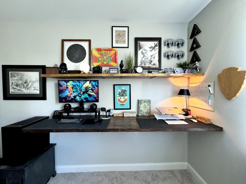My cozy floating battle station My cozy floating battle station