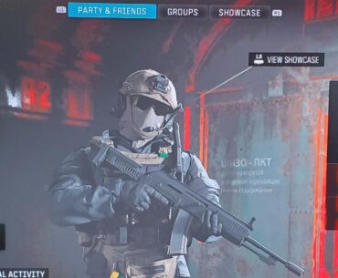 Warzone has the dumbest glitches. Every couple games theres just something else broken. Dev team couldnt give less shits. Where the fug is the RECENT tab in the SOCIAL section