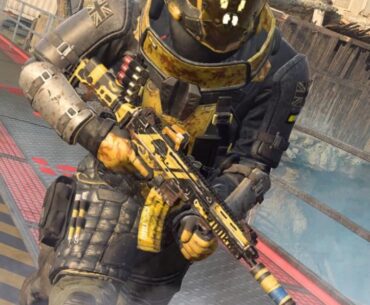 Anyone know if this camo on soaps armor or something close to it exists? Its yellow and brown.