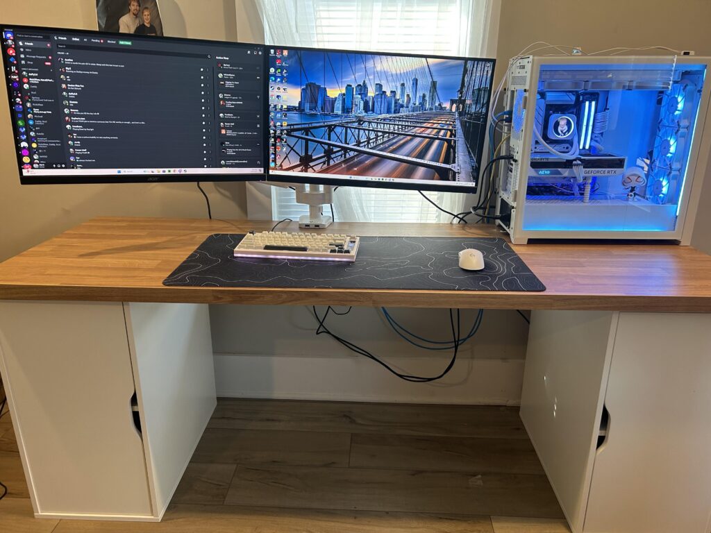 Attempting to have a nice setup Attempting to have a nice setup