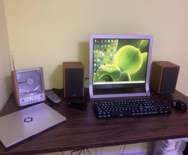 Finally got a proper desk again!
