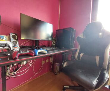 New pic of my BattleStation after a lot of cleaning up. Proud of it! What you think?