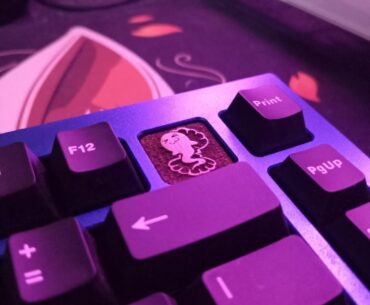 I made Judy's icon as a keycap badge