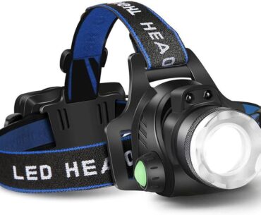Who at CDPR do I have to seduce to finally get a freaking flashlight?