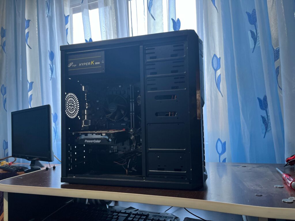 Just installed my first NVMe and 16GB of RAM! (don't destroy me for being poor pls)