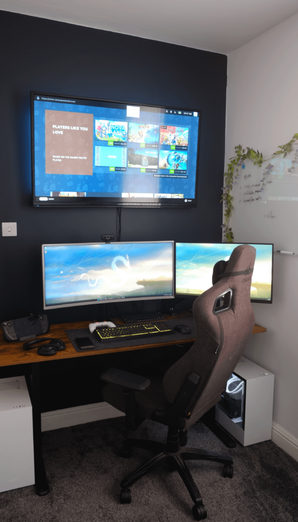 New home, new battlestation setup.