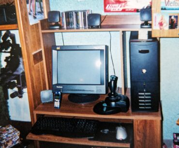 My first battlestation, circa 2001