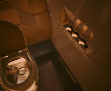 V’s apartment bathroom has 3 seashells (Cyberpunk)