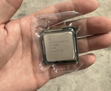 Someone in my local marketplace trying to sell this “13900k”