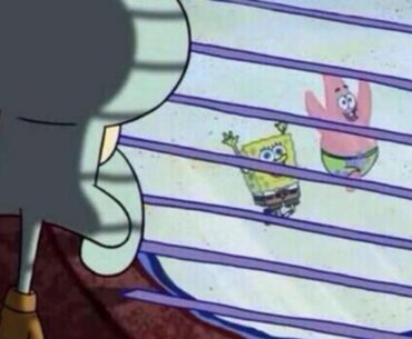 how it feels seeing people play mobile when your phone can’t run it