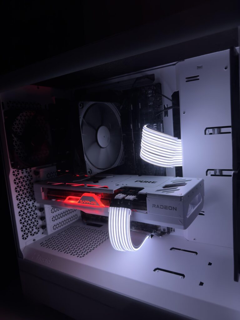 Having finally been able to upgrade my GPU I feel proud enough of my PC now to share it!