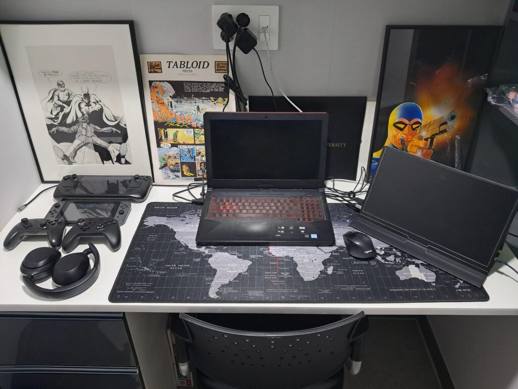 Just moved and set up my lightweight battlestation