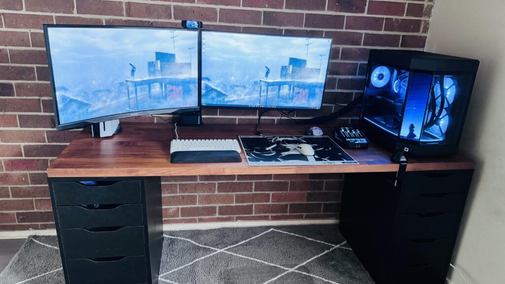 Recently moved my setup and got a clean desk shot