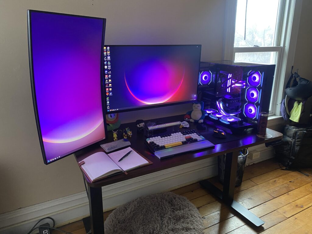 Recently built my dream 4090 rig. Work and gaming station!