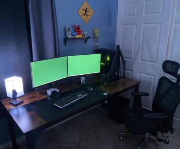 It’s time for me to contribute to this sub. How’s my battlestation?
