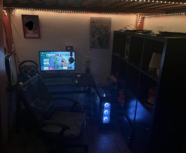 I like my battlestation but I feel like something is missing.