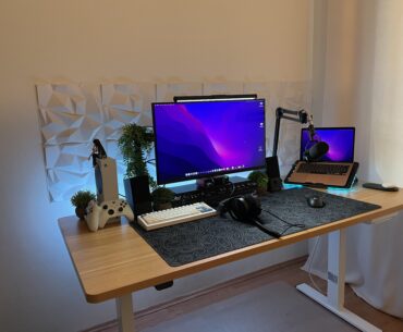 My old MAC setup. PC update is comming soon with 2 Monitors.