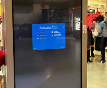 I love how Microsoft is even f**king with my mall lol
