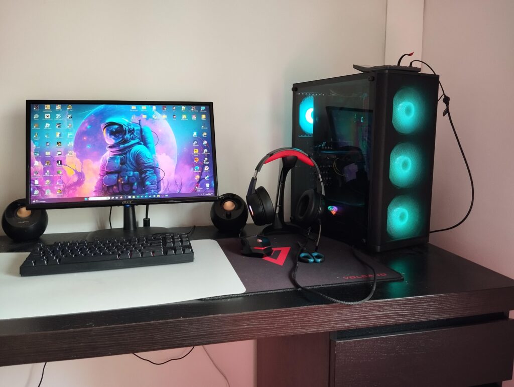 My gaming and school setup