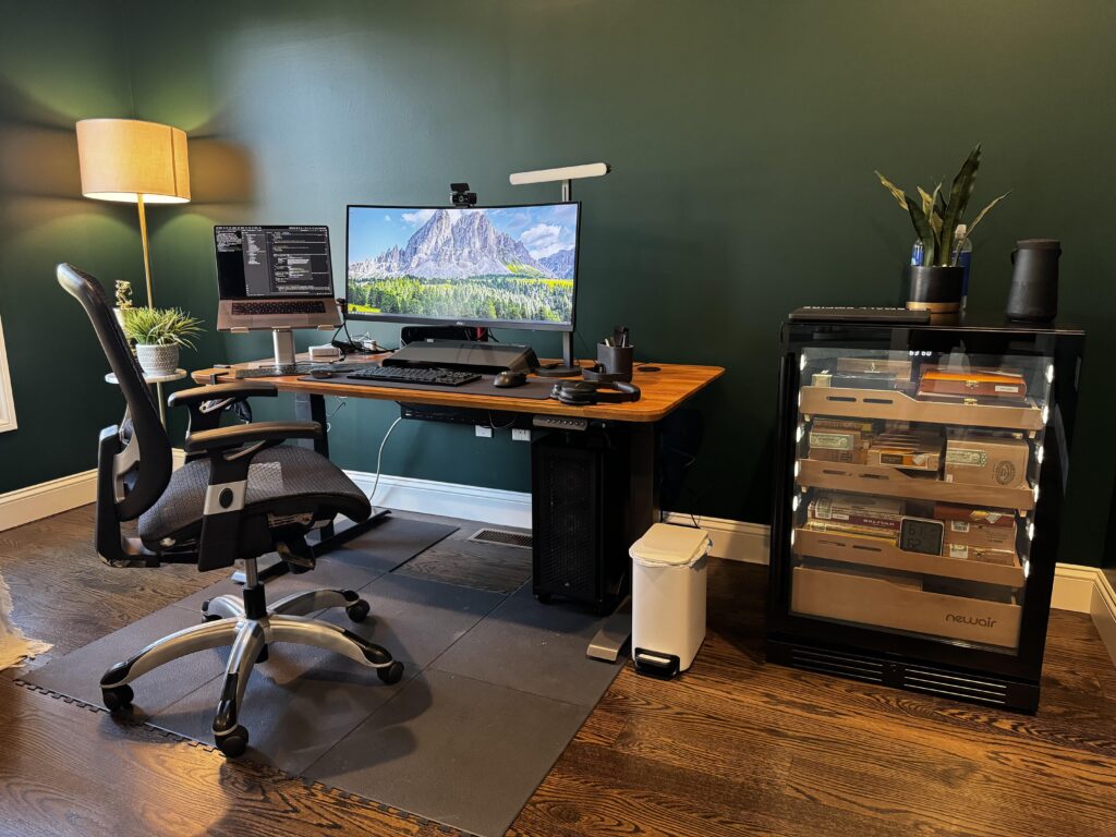 Work/gaming station