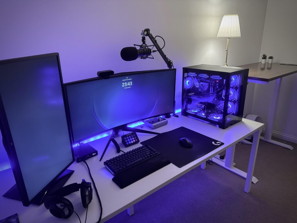 Rate my gaming / coding setup