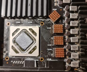 HD7970 Matrix ram heatsink placement