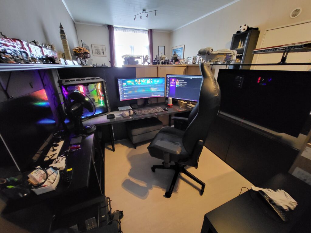 Gaming and working