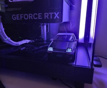Hooked up the front lights to my pc, now they turn on with the computer