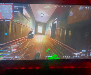 This guys awareness is crazy! One of the best snipers I’ve ever seen.
