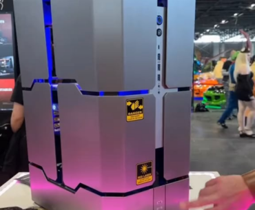 Future is here now.. PC Case now is transformer