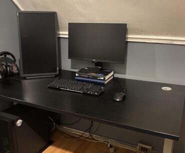 That vertical Benq is so large for a 24”