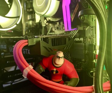 Power cables to video card annoys me. How to make it tidier?